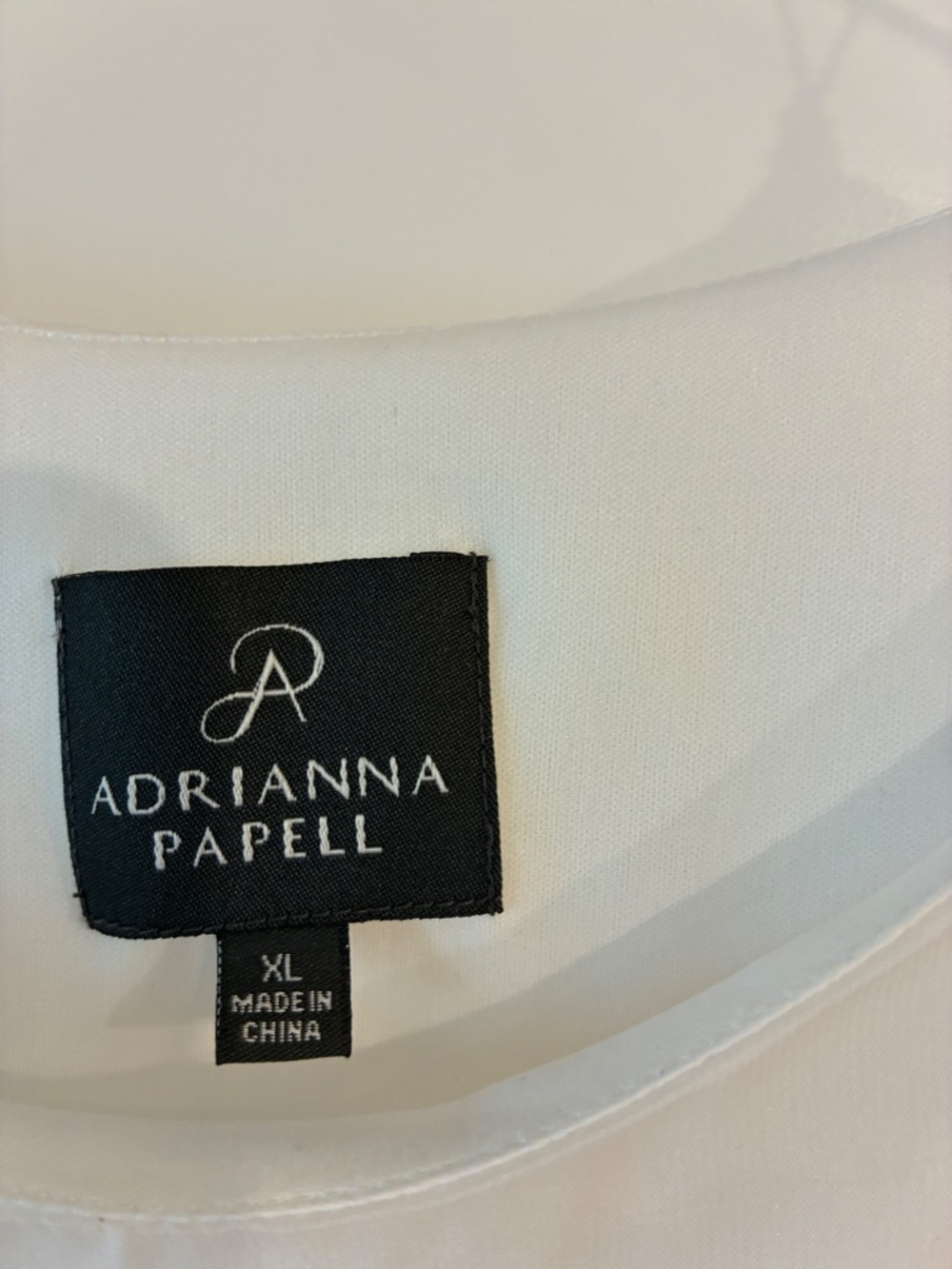 LADIES FASHION FORWARD TOP - Picture 4 of 5